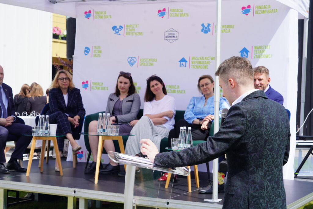 Częstochowa. "Dobre Targi" Fundacji Oczami Brata na zdjęciach 35