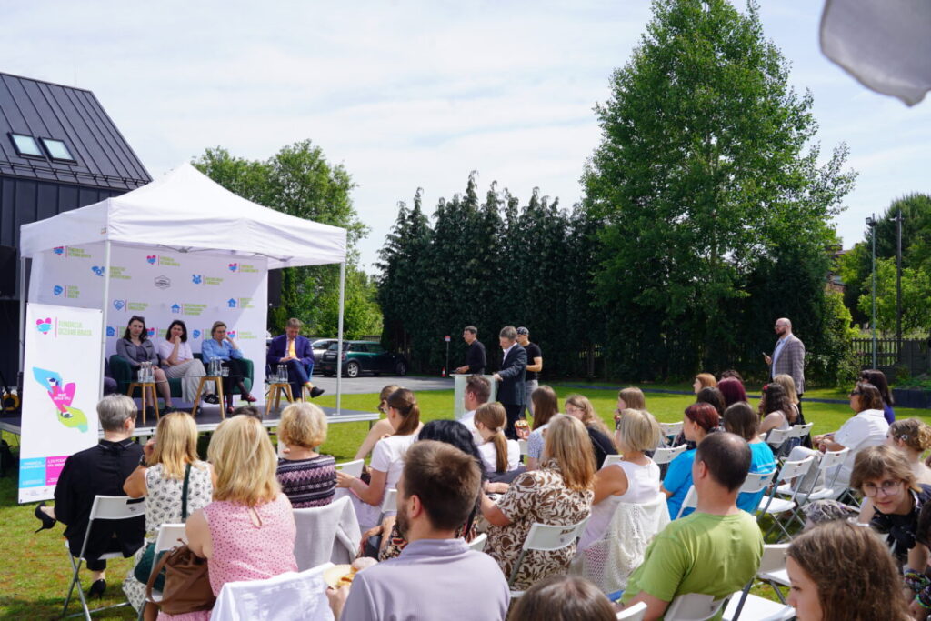 Częstochowa. "Dobre Targi" Fundacji Oczami Brata na zdjęciach 32