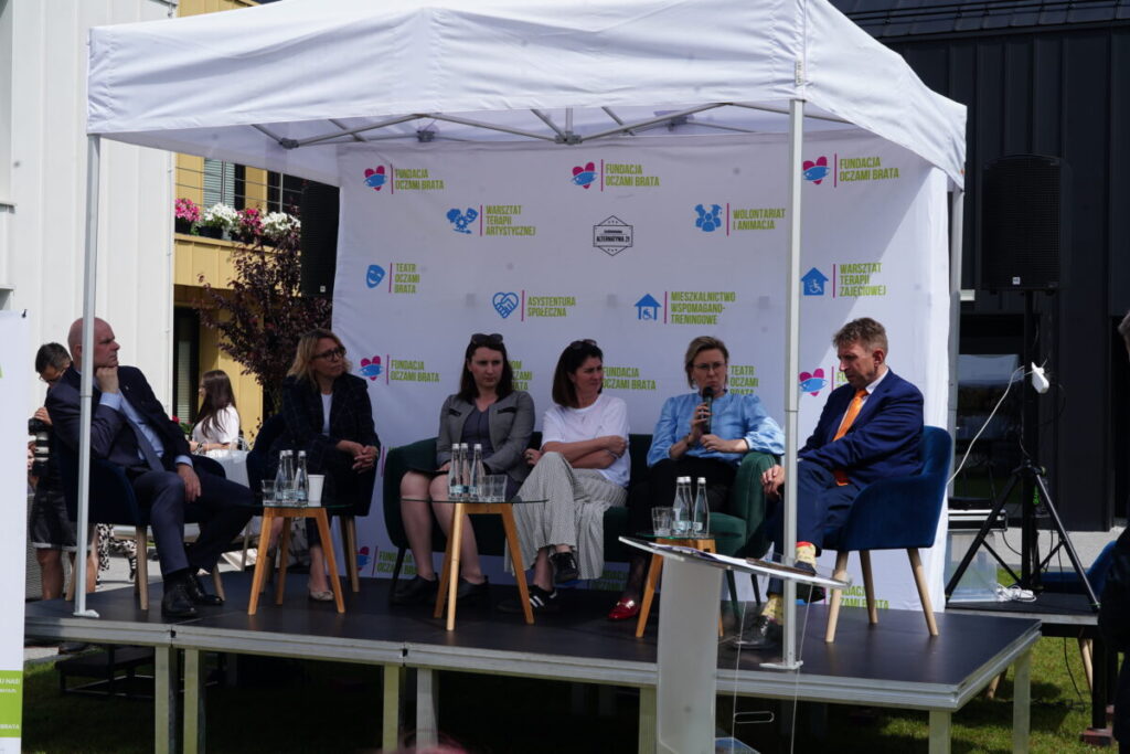 Częstochowa. "Dobre Targi" Fundacji Oczami Brata na zdjęciach 23