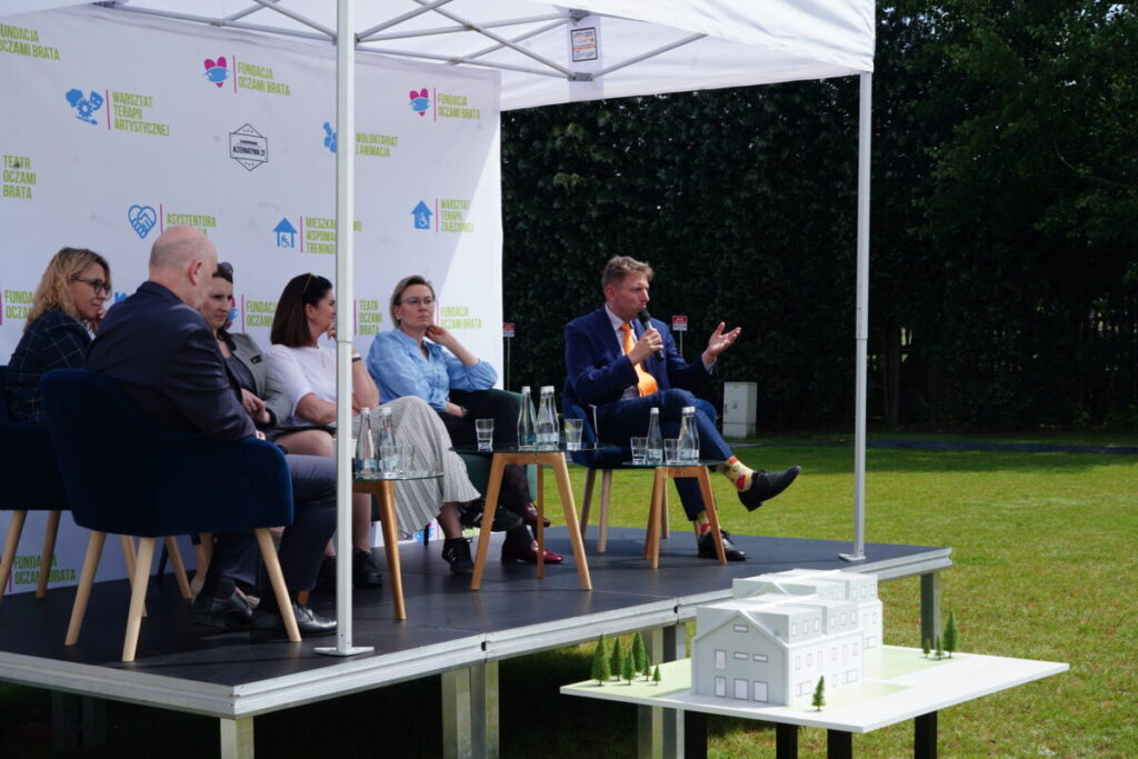 Częstochowa. "Dobre Targi" Fundacji Oczami Brata na zdjęciach 9