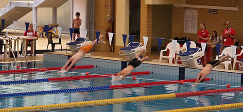 Srebrny sukces zawodników UKS „Delfinek” 16