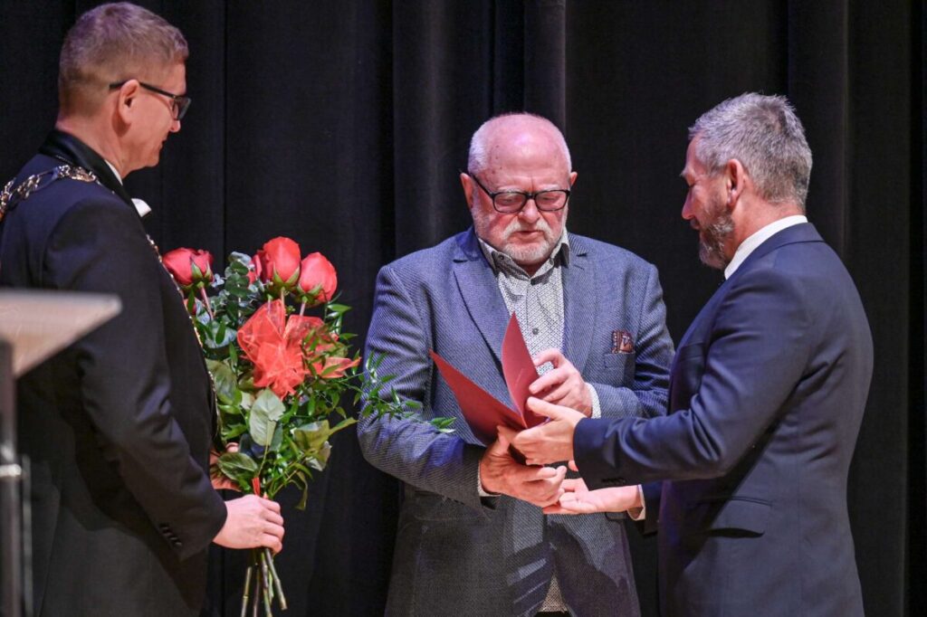 W Częstochowie przyznano nagrody w dziedzinie kultury. Kto je otrzymał? [NAZWISKA] 3