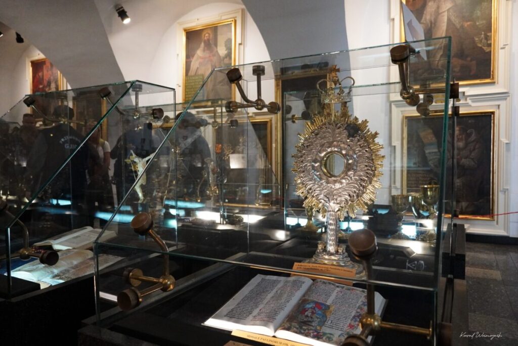 Jasna Góra. Pomnik historii, który przyciąga nie tylko pielgrzymów [ZDJĘCIA] 70