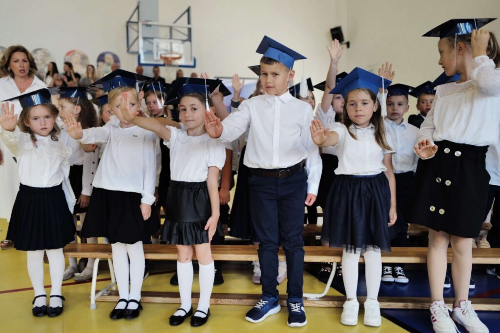 Częstochowa. Nowy rok szkolny rozpoczął się dla 31,5 tys. młodych ludzi 10