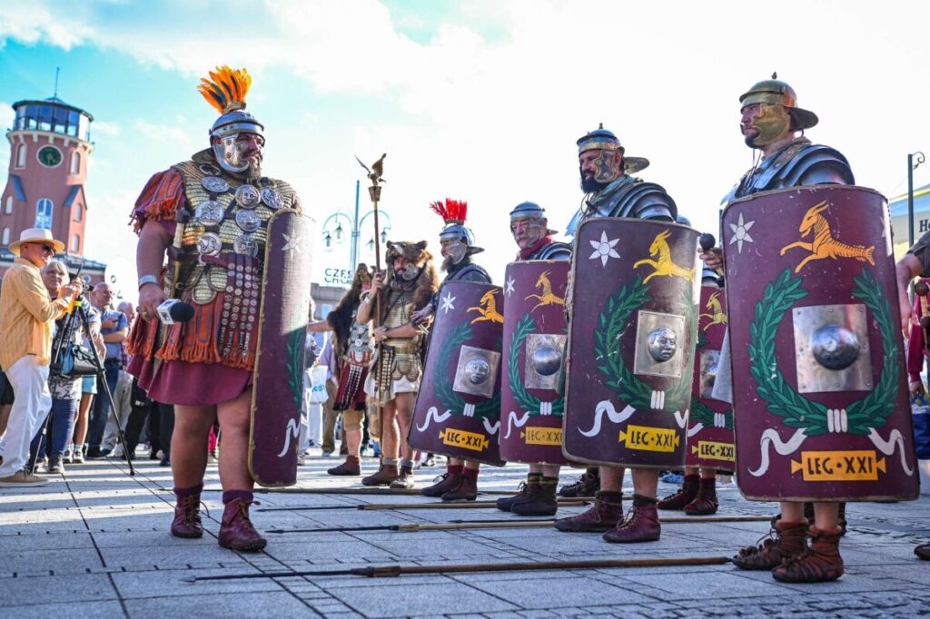 Juromania 2025. Parada legionistów przeszła przez częstochowskie Aleje [ZDJĘCIA] 5
