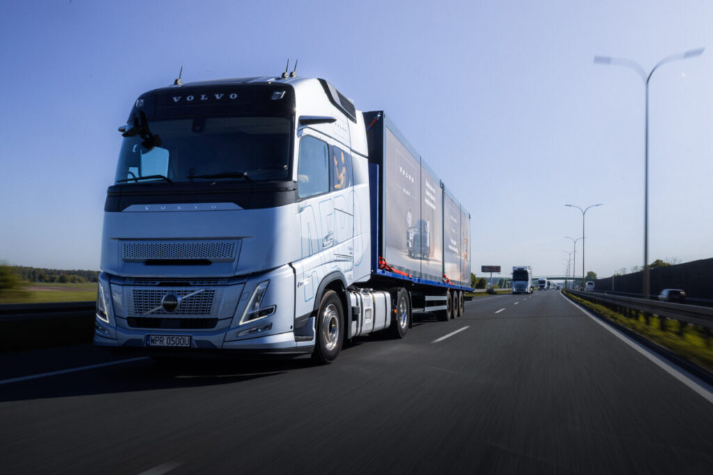 Volvo For Safety w Częstochowie – symulatory, warsztaty i konkursy z nagrodami od 19 do 21 września. Wstęp na wydarzenie jest bezpłatny! 18