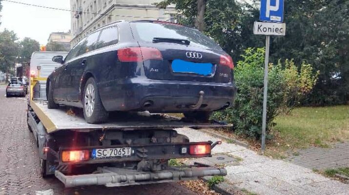Straż Miejska: Tzw. ,,wraki aut” stale znikają z częstochowskich parkingów i zwalniają mieszkańcom potrzebne miejsca parkingowe 1