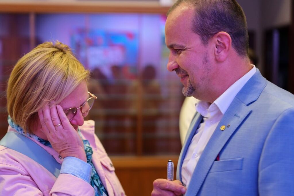 "Ocalony". Opowieść żołnierza, za którego oddano życie zabrzmiała w Muzeum Monet i Medali Jana Pawła II 8