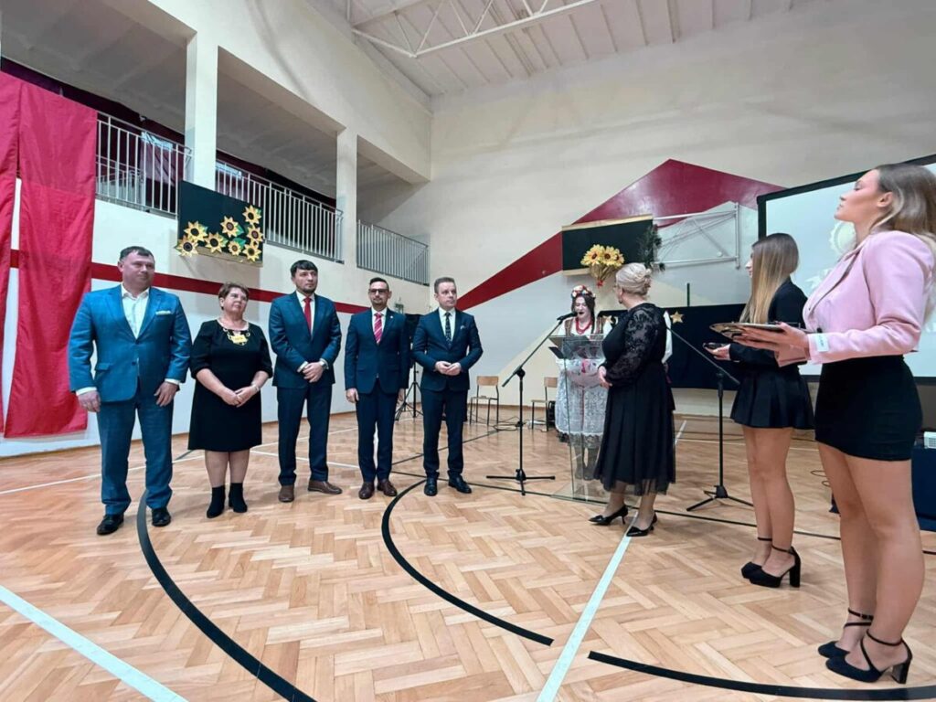 Uroczystości.Odsłonięcie pomnika i Jubileusz ZS w Żarkach. 24