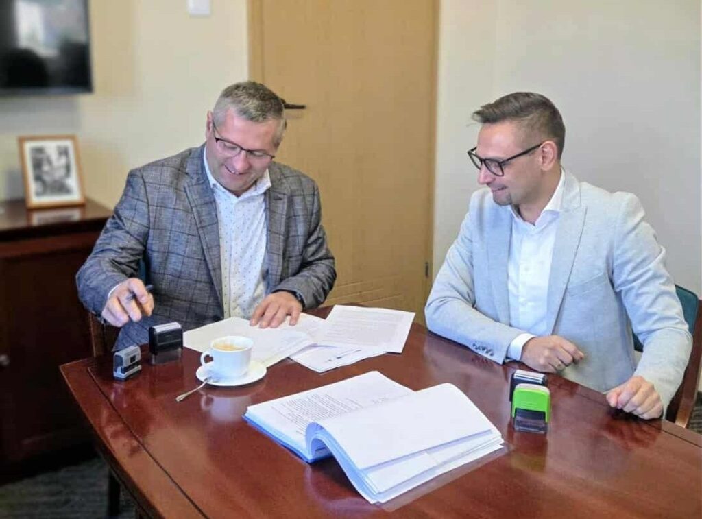 Rusza przebudowa budynku LKS Zieloni Żarki. 2