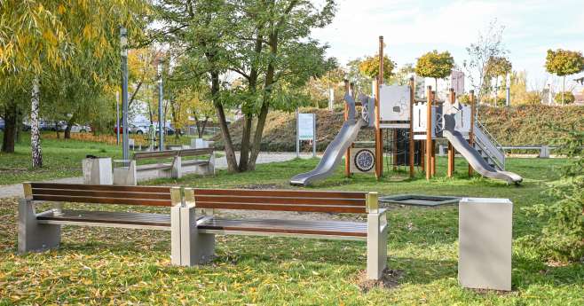 DOPOSAŻENIE PROMENADY ŚRÓDMIEJSKIEJ - info na www.czestochowa.pl 4