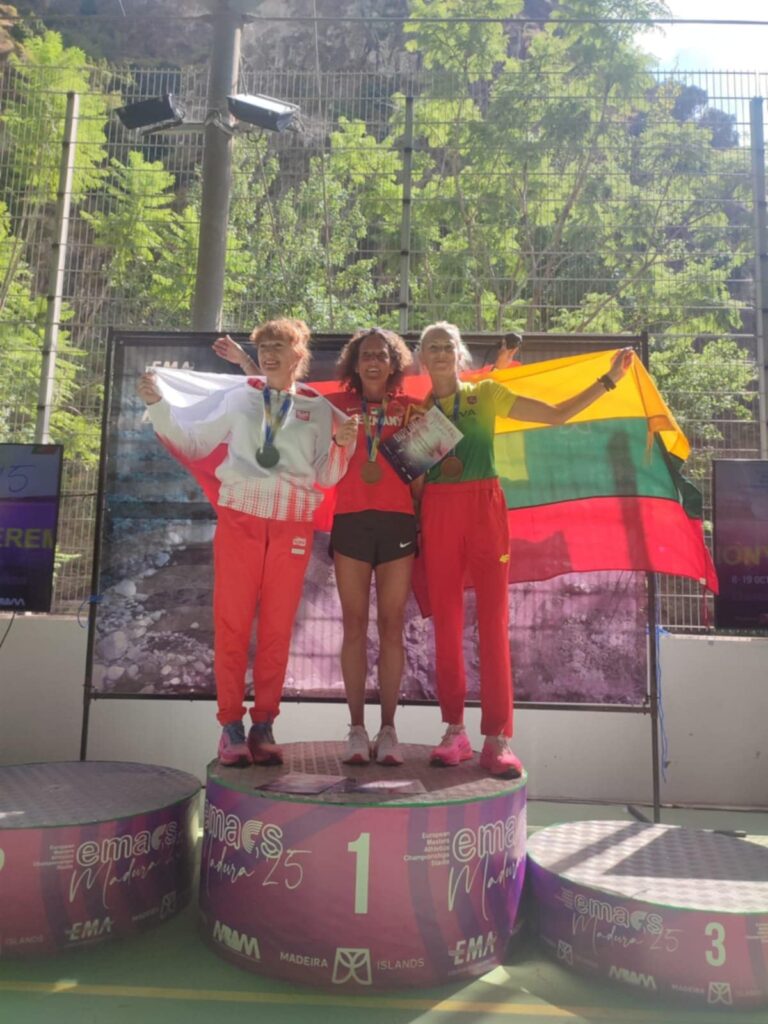 Medalowe starty zawodników Darsoft Running Team na Mistrzostwach Europy Masters – Madera 2025 10
