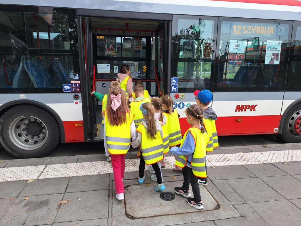 Ekologiczne ABC. Europejski Tydzień Mobilności 2025 w częstochowskich placówkach oświatowych [fotorelacja] 1