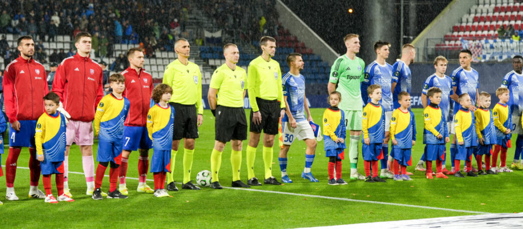 Raków wyleciał z Katowic do Pragi. Lot będzie bardzo krótki…