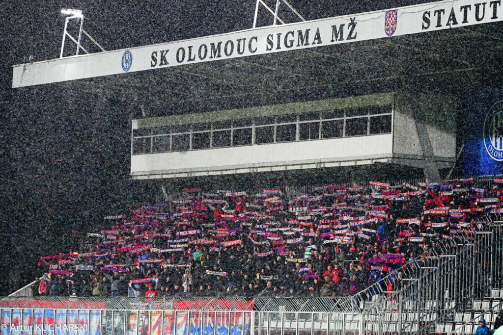 Na trybunach będzie mecz przyjaźni, na boisku Raków musi wygrać z Lechią... 3
