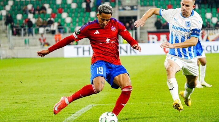 Raków rozpoczął fazę ligową Ligi Konferencji UEFA od wygranej, ale mecz oglądało 6557 kibiców... 1