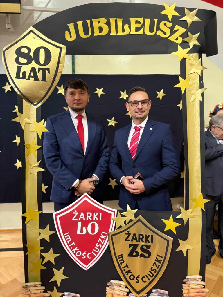 Uroczystości.Odsłonięcie pomnika i Jubileusz ZS w Żarkach. 2