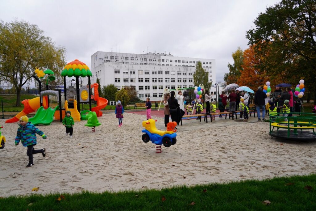 Ekologiczne ABC. Park przy Wojewódzkim Szpitalu Specjalistycznym w nowej odsłonie [fotorelacja] 34