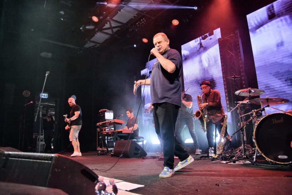 Pomarańczowa trasa Kultu. 14 listopada pora na przystanek w Krakowie. Mamy podwójne zaproszenia na koncert w klubie Studio [KONKURS] 3