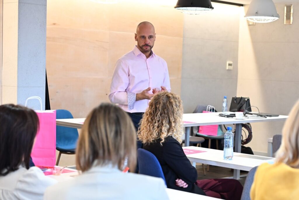 "Feel'it - o emocjach i dobrostanie w pracy". Warsztat tematyczny pod egidą Haviera 3