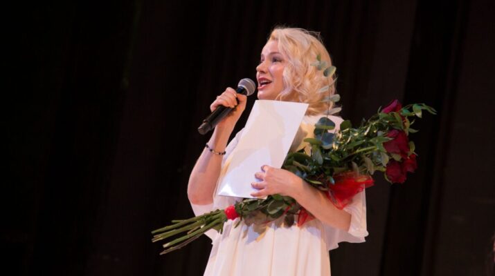 Aktorka Sylwia Oksiuta-Warmus uczciła 20-lecie pracy artystycznej [ZDJĘCIA] 1