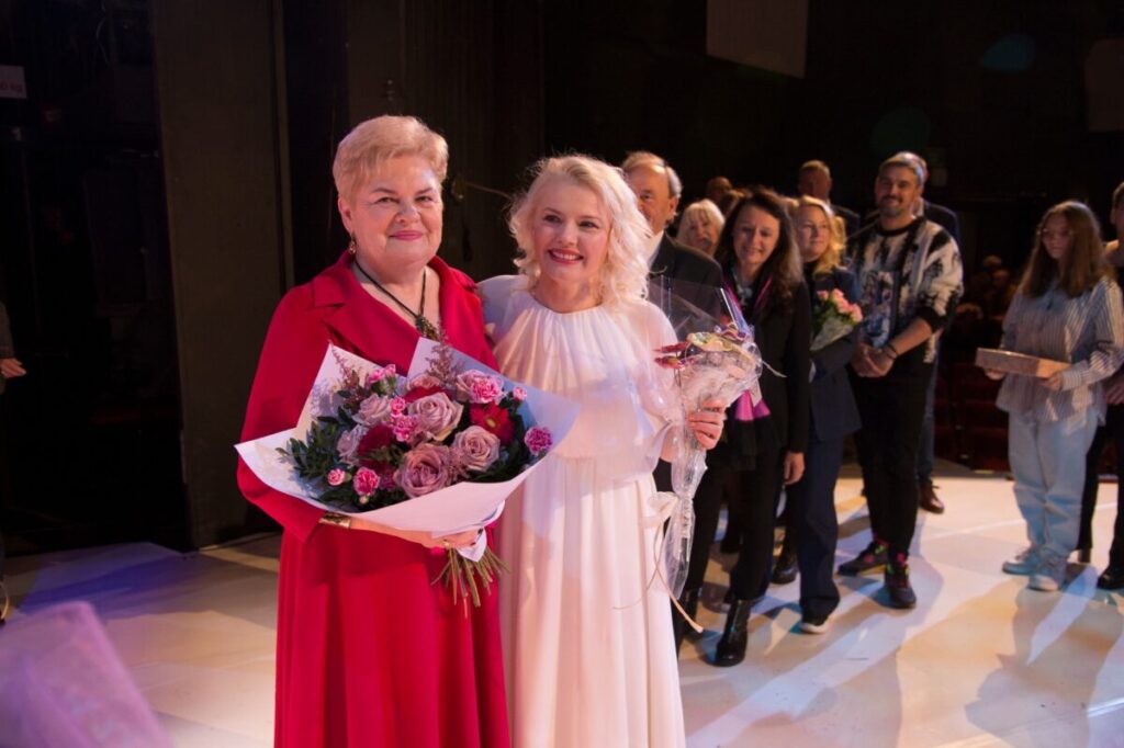 Aktorka Sylwia Oksiuta-Warmus uczciła 20-lecie pracy artystycznej [ZDJĘCIA] 3