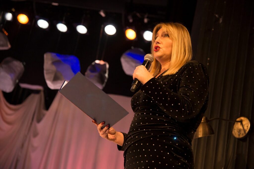 Aktorka Sylwia Oksiuta-Warmus uczciła 20-lecie pracy artystycznej [ZDJĘCIA] 12