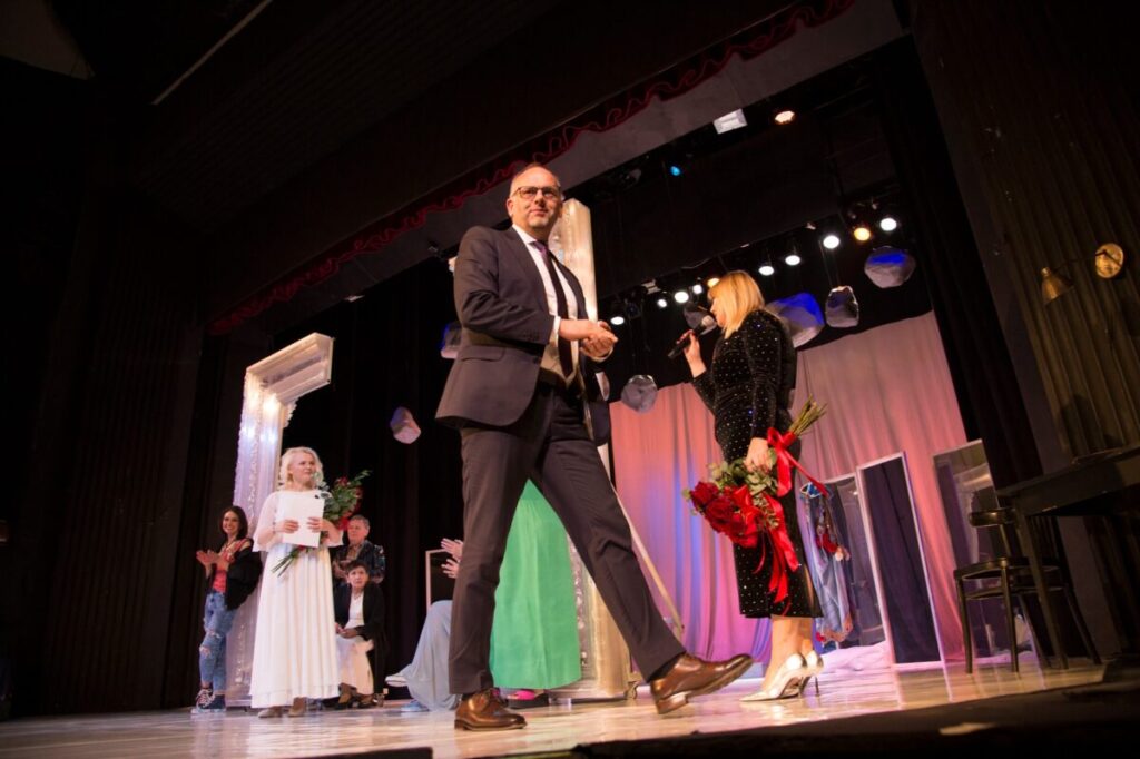 Aktorka Sylwia Oksiuta-Warmus uczciła 20-lecie pracy artystycznej [ZDJĘCIA] 9