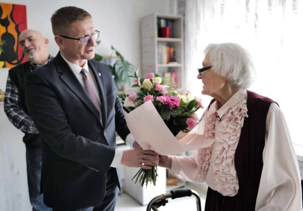 Urodziny pani Janiny. Kolejna częstochowianka dołączyła do grona stulatków 3