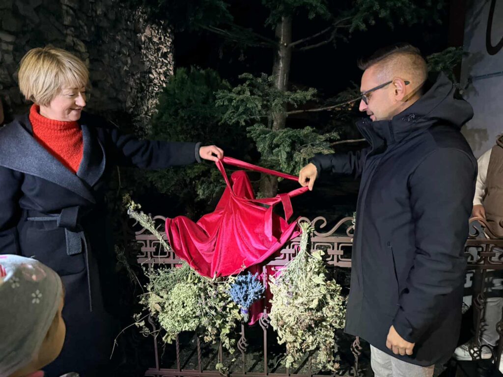 Latarnik i Zielarka na Szlaku Tradycji w Żarkach. 6