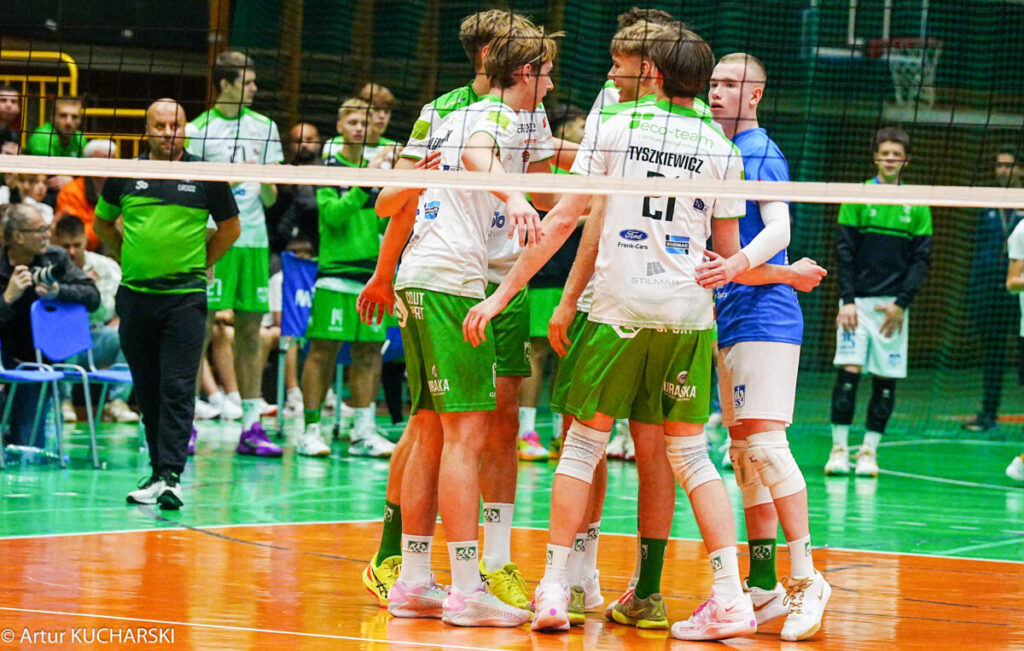 Szybki mecz siatkarzy AZS UJD 5