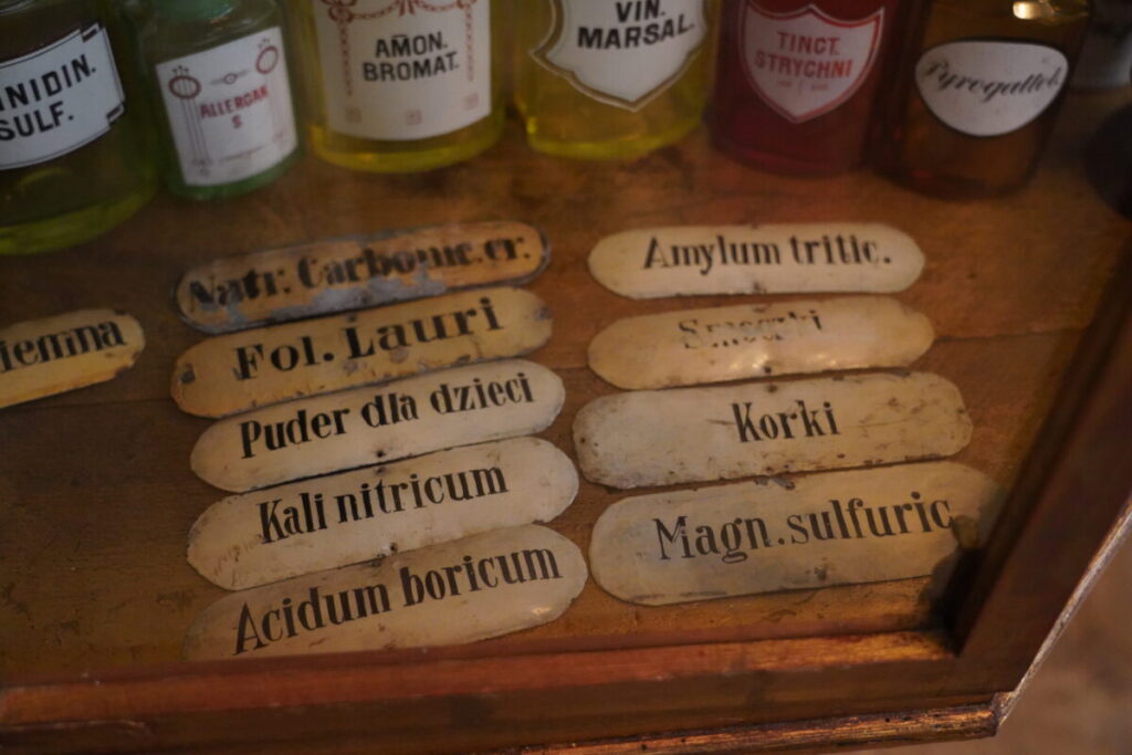 Ta kolekcja zaczęła się od zabytkowej tablicy… Rozmowa z Piotrem Kuźnikiem 9