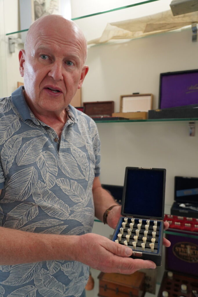 Ta kolekcja zaczęła się od zabytkowej tablicy… Rozmowa z Piotrem Kuźnikiem 2