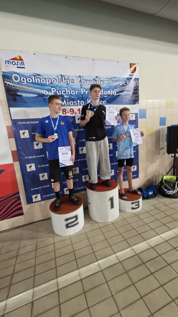 Zawodnicy UKS Delfinek wywalczyli w Kielcach 22 medale [fotorelacja] 52
