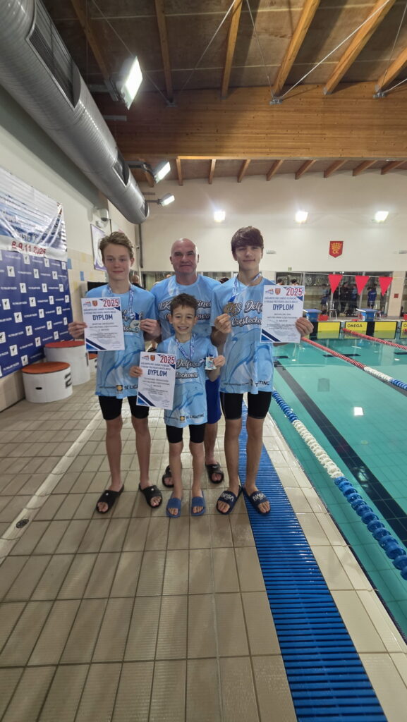 Zawodnicy UKS Delfinek wywalczyli w Kielcach 22 medale [fotorelacja] 1