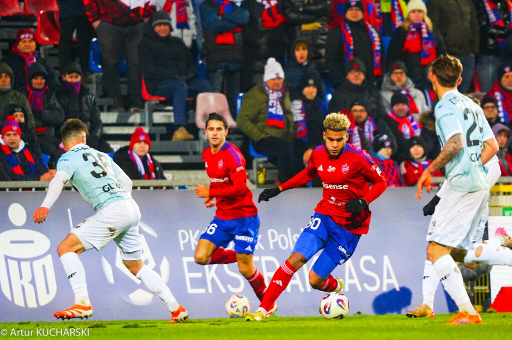 Trener Rakowa Marek Papszun przed czwartkowym meczem z Rapidem Wiedeń... 5