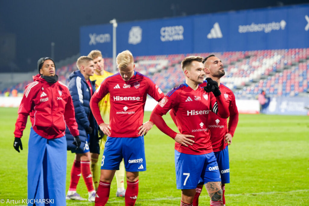 Raków znowu przegrał po przerwie. Tym razem z outsiderem. Mógł mieć 4 punkty do lidera, ma 7... 9