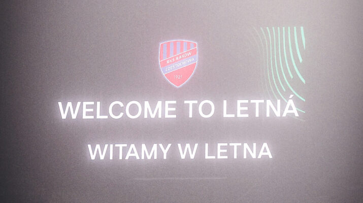 Trener Rakowa Marek Papszun i Tomasz Pieńko z Pragi przed meczem ze Spartą 1