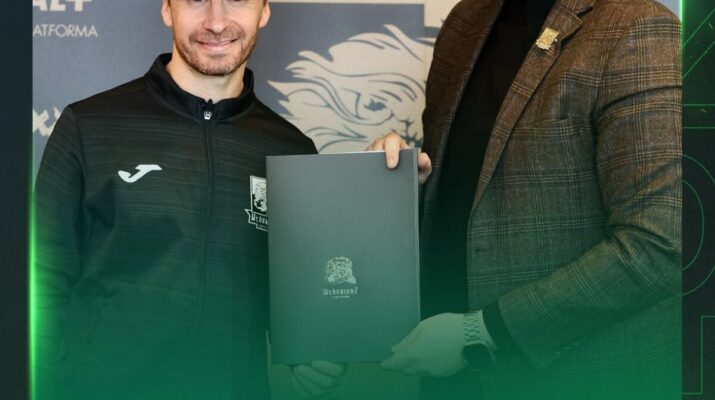 Działacze Włókniarza Częstochowa zaprezentowali oficjalnie nowego zawodnika... 3