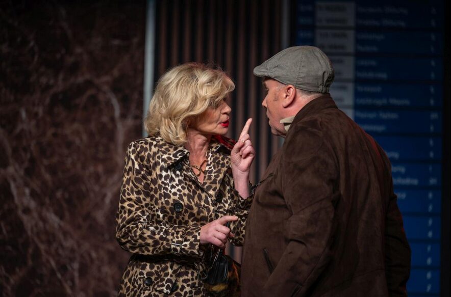 "Erotic-Zdrój, czyli sanatorium nie wybacza" zwojuje Częstochowę. Mamy podwójne zaproszenie na ten spektakl [KONKURS] 4