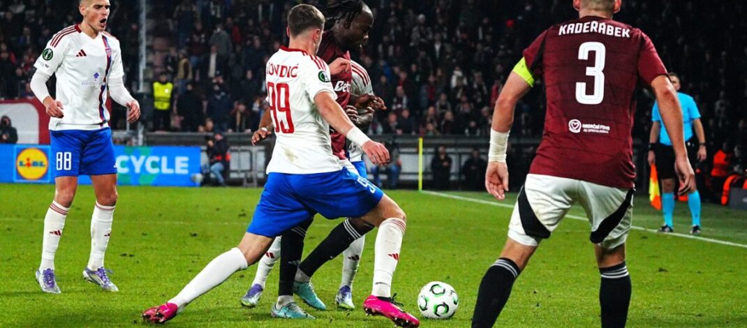 Raków zdobył ważny punkt w Pradze, ale spadł na 12. miejsce…