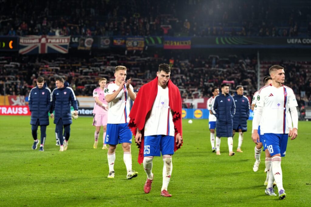 Raków zdobył ważny punkt w Pradze, ale spadł na 12. miejsce... 5