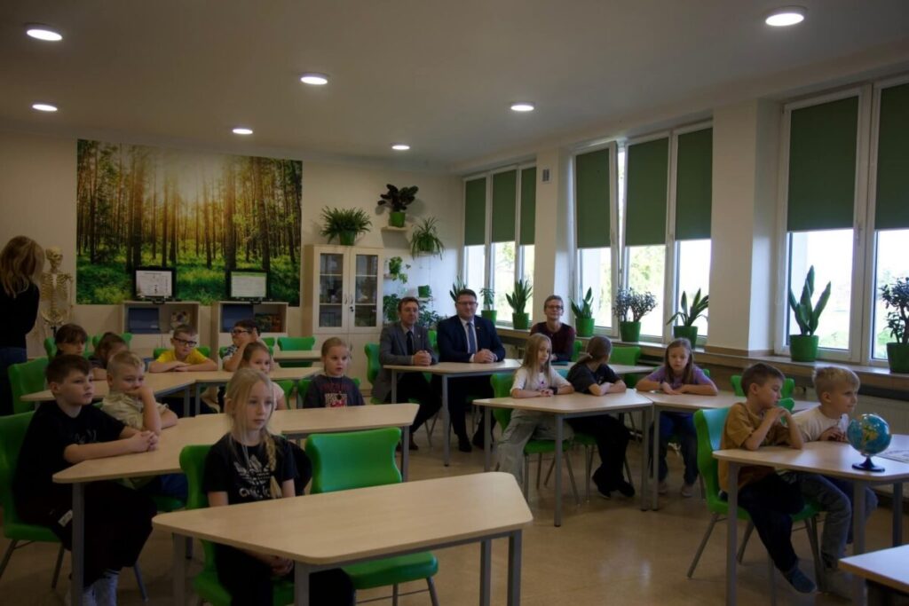 Ekologiczne ABC. Zielona Pracownia w Zespole Szkolno-Przedszkolnym w Rudnikach już otwarta [fotorelacja] 7