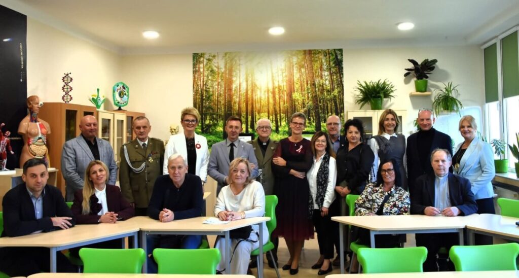 Ekologiczne ABC. Zielona Pracownia w Zespole Szkolno-Przedszkolnym w Rudnikach już otwarta [fotorelacja] 22