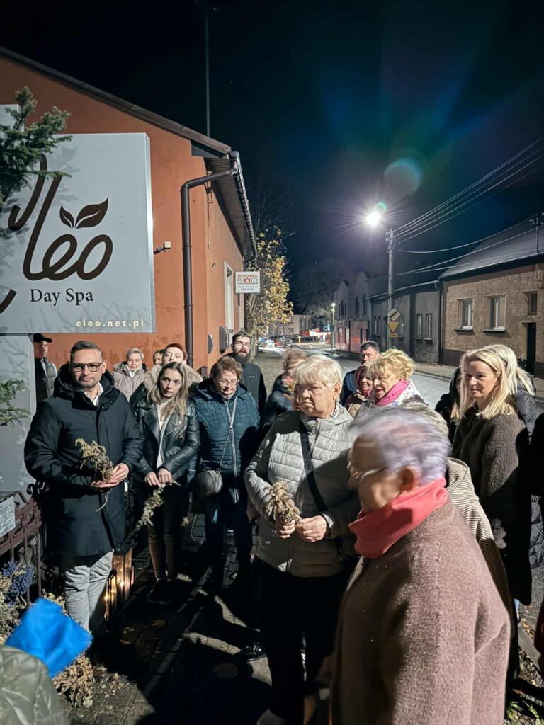 Latarnik i Zielarka na Szlaku Tradycji w Żarkach. 10