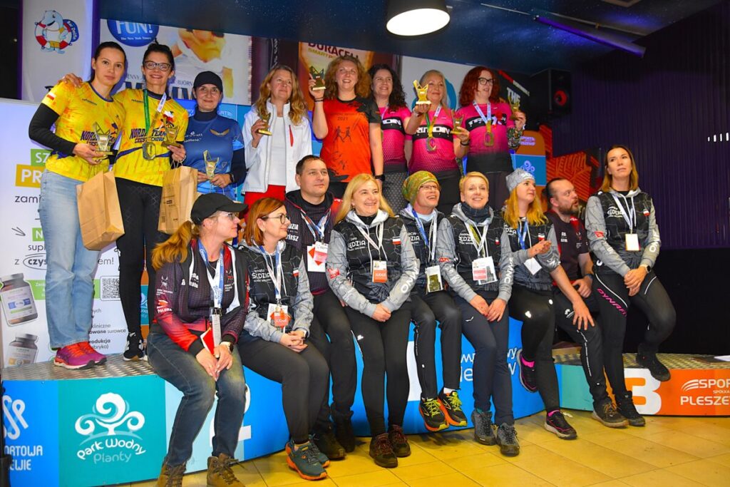 Zawodnicy Nordic Team Częstochowa drużynowymi wicemistrzami Polskiej Ligi Nordic Walking 2025 11