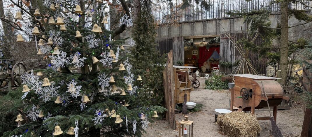 Przyozdobiona świątecznie Jasna Góra