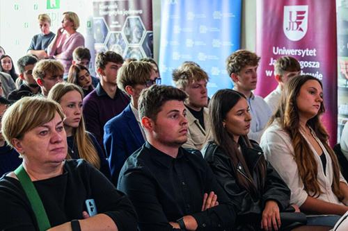 Finał spotkań o karierze i nowych technologiach. Fundacja Wspólnota Współpraca Wsparcie. 38