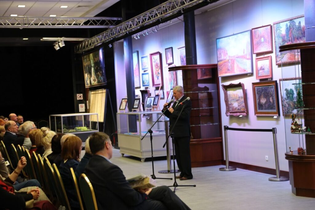 „Malarstwo rodziny Antonowiczów” w Muzeum Monet i Medali Jana Pawła II 6