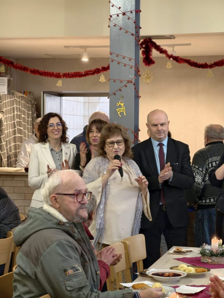 Świątecznie w Fundacji Chrześcijańskiej "Adullam". Zorganizowano tam Wigilię na 350 osób 2